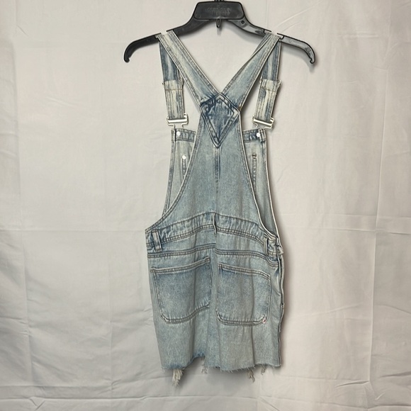 𝅺refuge denim overall shorts.  New - Picture 2 of 4